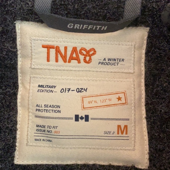 Aritzia TNA double insulated parka - Picture 8 of 9